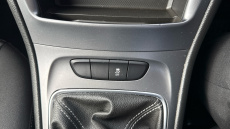 Vauxhall Astra 1.4T 16V 125 Design 5dr Petrol Hatchback